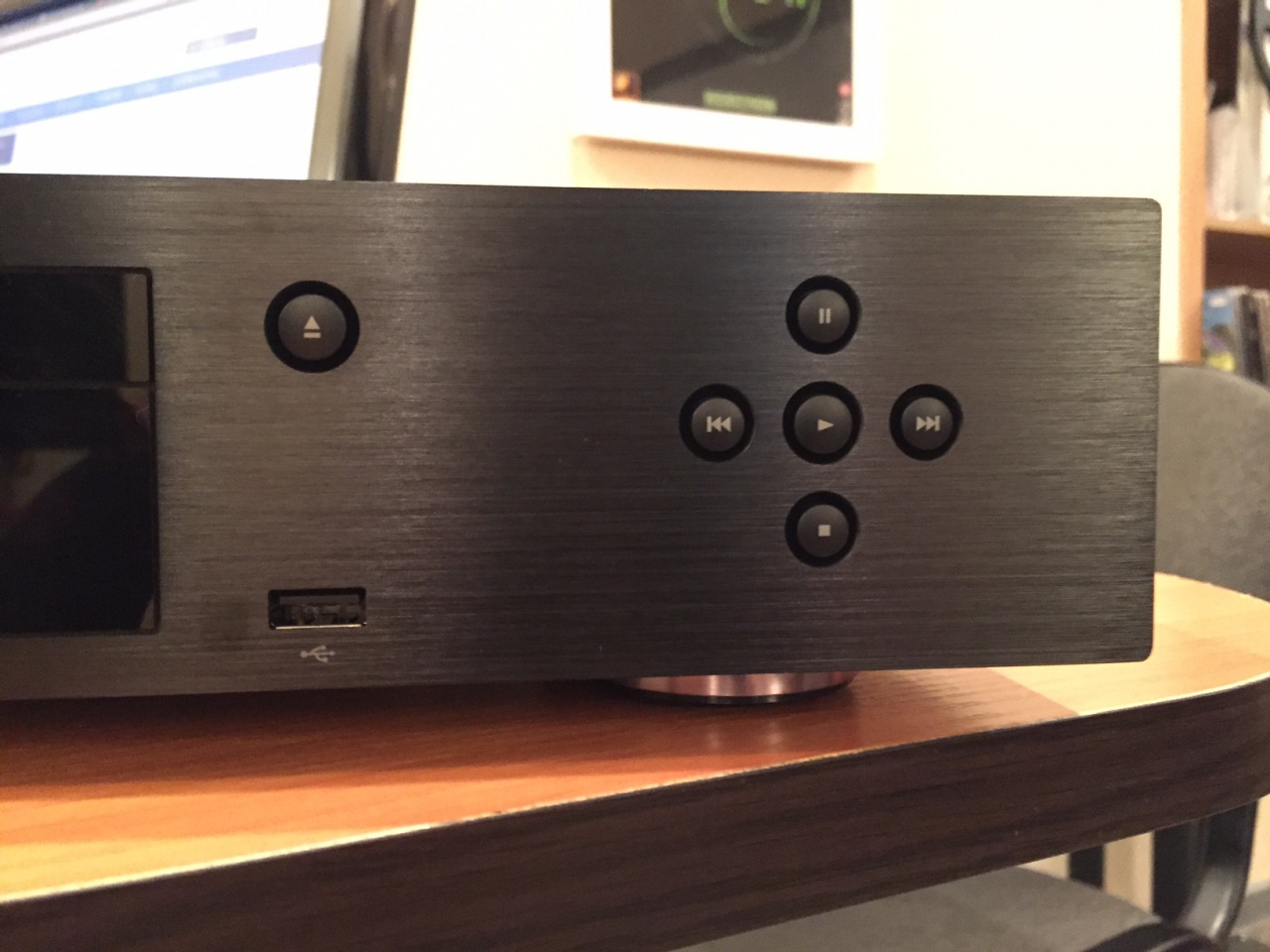 OPPO-UDP-203-4.JPG